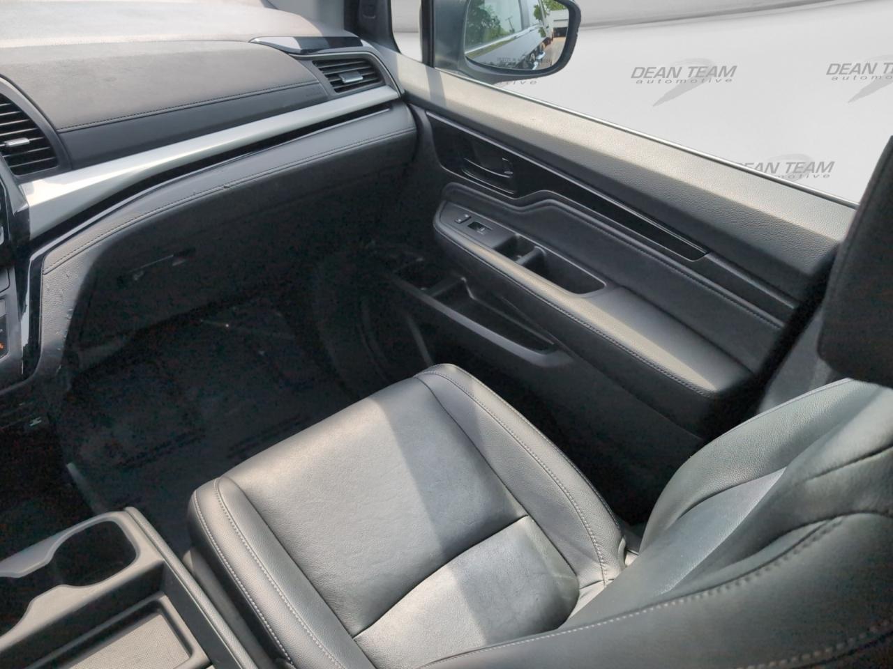 Honda Odyssey Touring Auto 2021