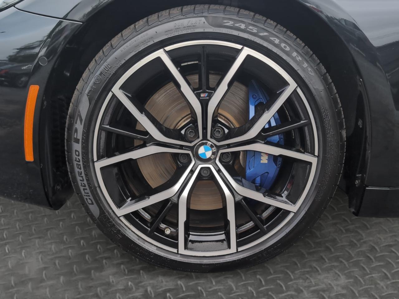 BMW 5 Series M550i xDrive Sedan 2022