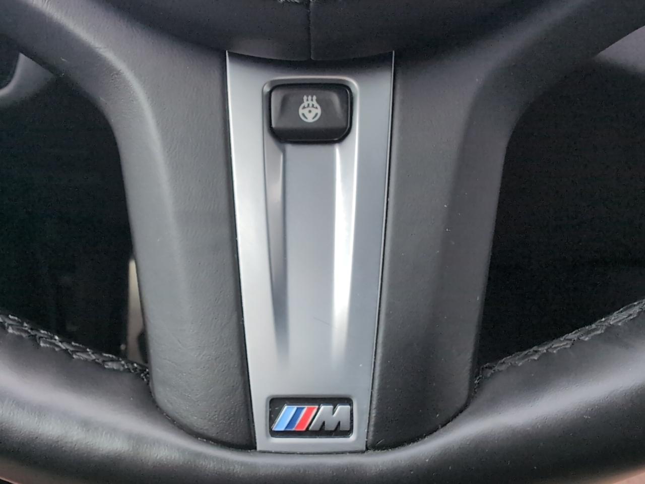 BMW 5 Series M550i xDrive Sedan 2022