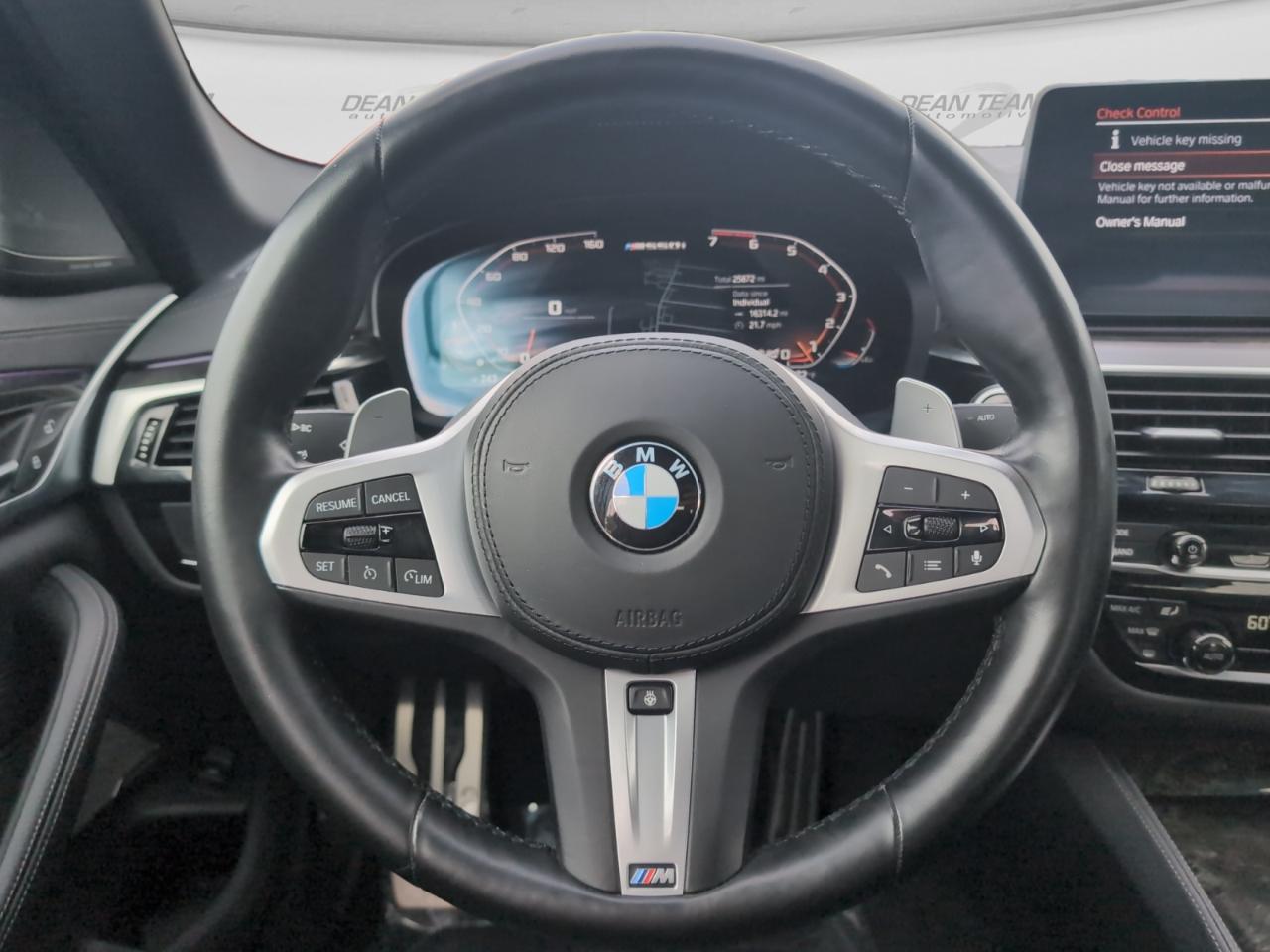 BMW 5 Series M550i xDrive Sedan 2022
