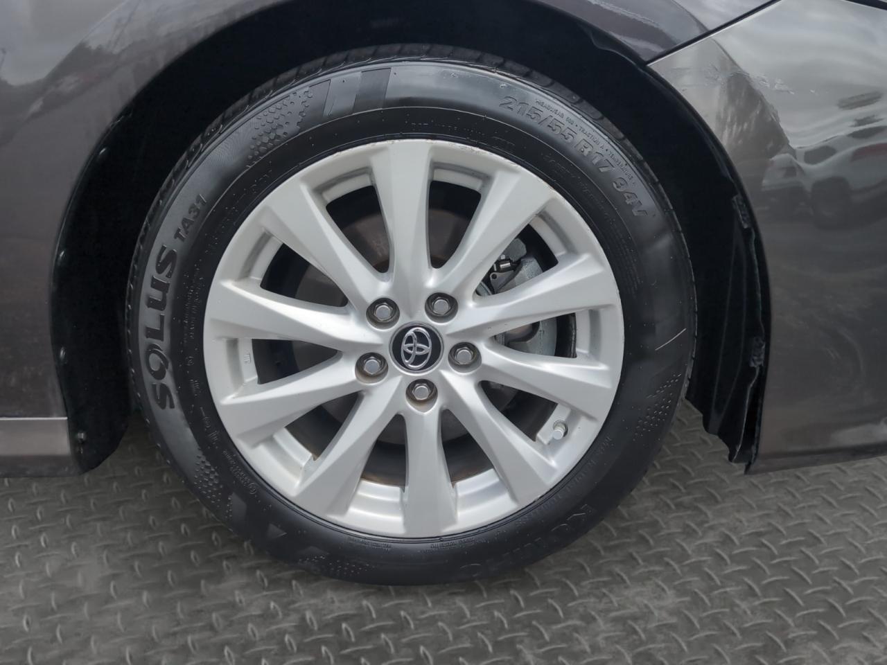 Toyota Camry  2019