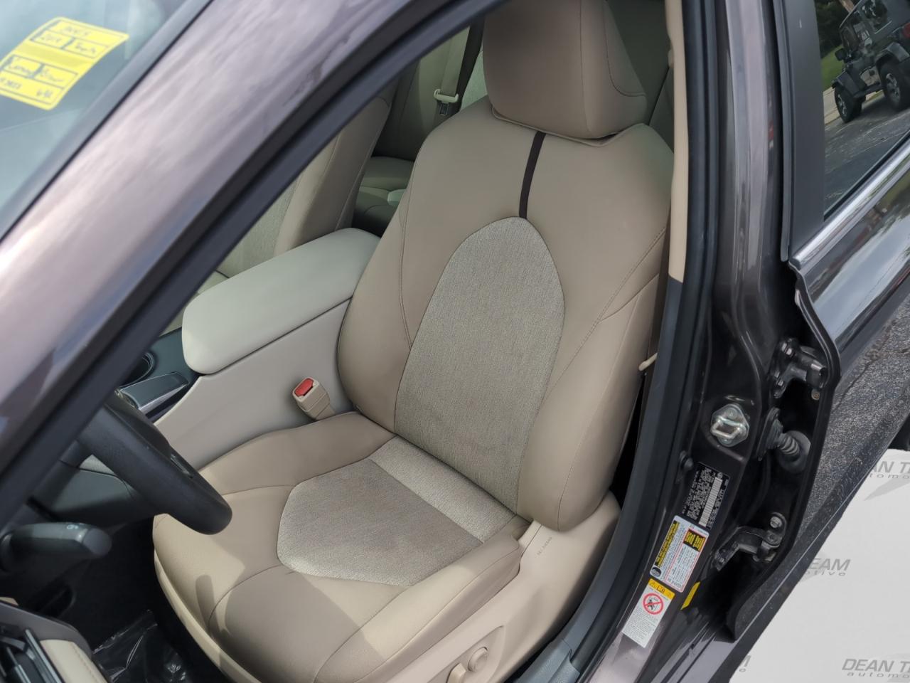 Toyota Camry  2019