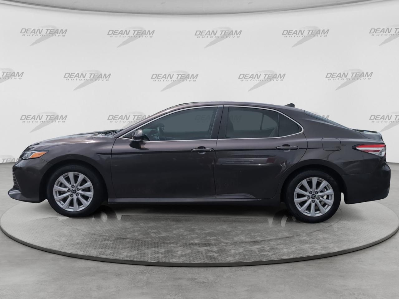 Toyota Camry  2019