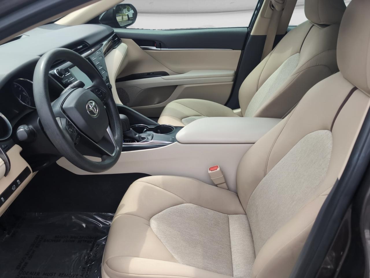 Toyota Camry  2019