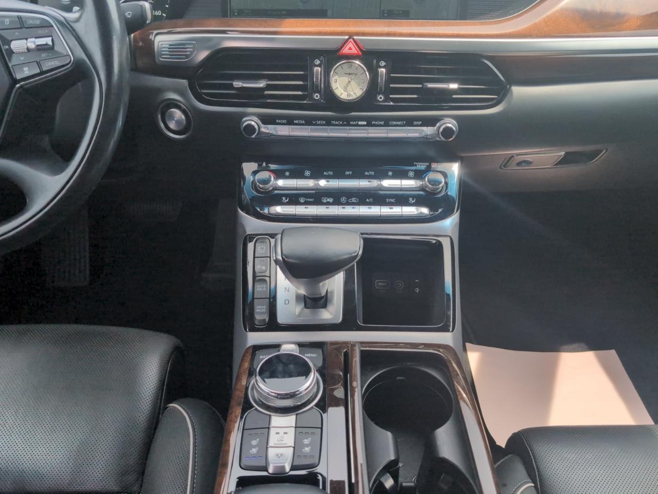 Genesis G90 3.3T Premium AWD 2019