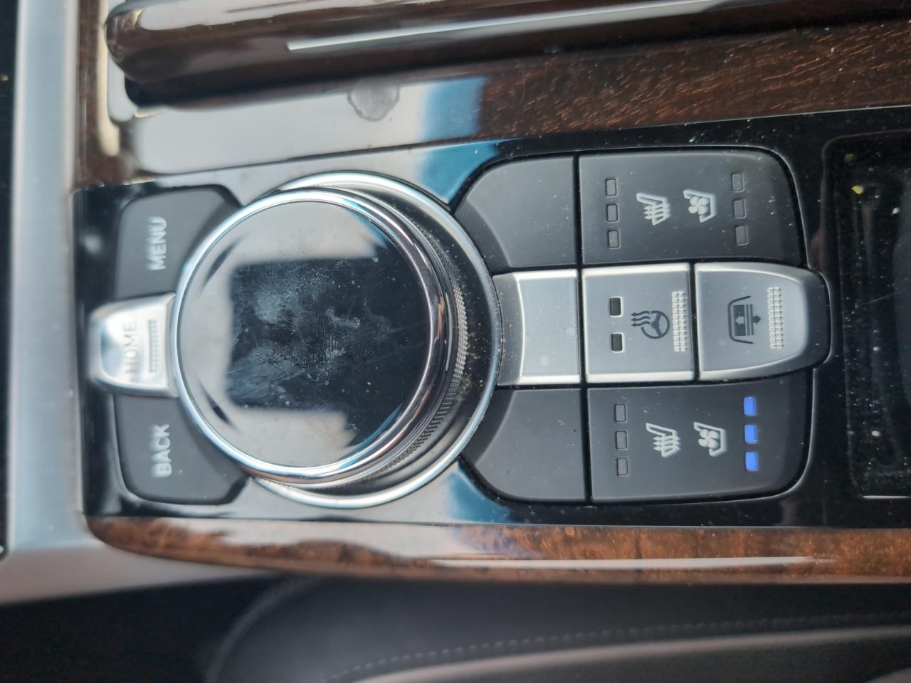 Genesis G90 3.3T Premium AWD 2019