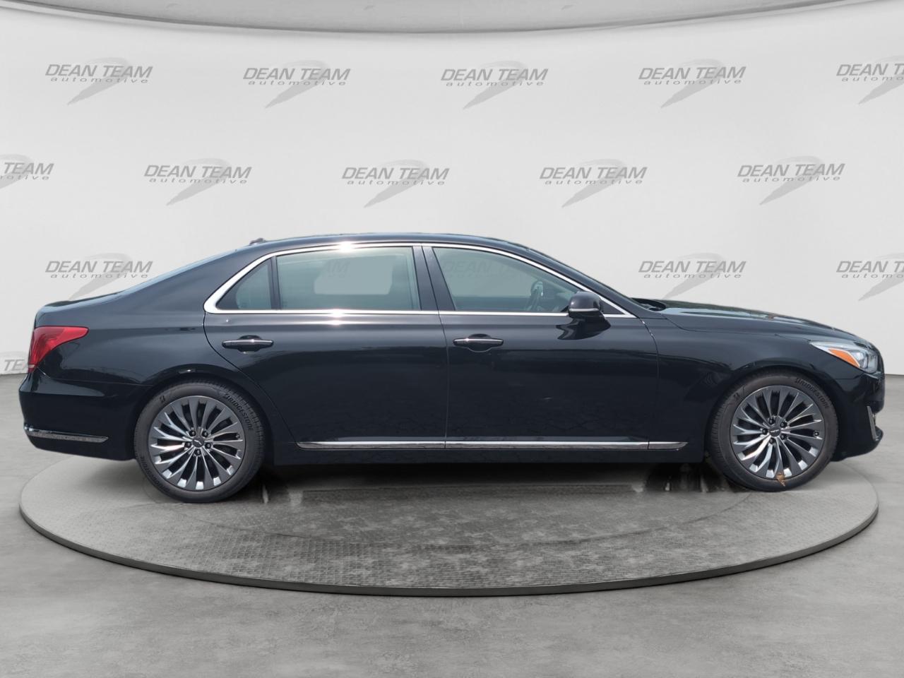 Genesis G90 3.3T Premium AWD 2019