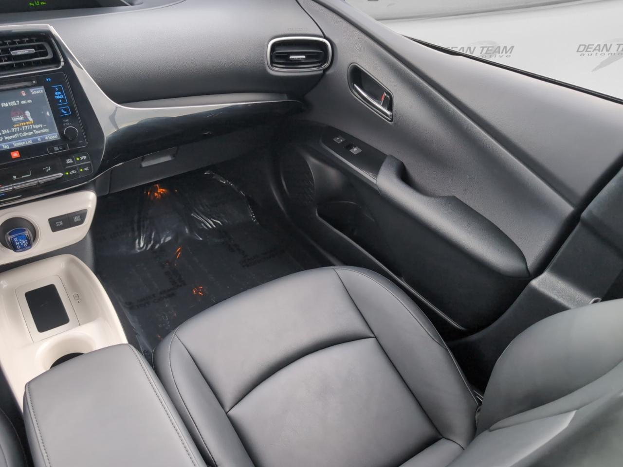 Toyota Prius Four 2017
