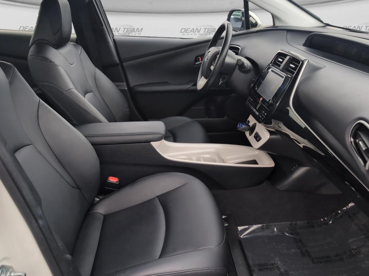 Toyota Prius Four 2017