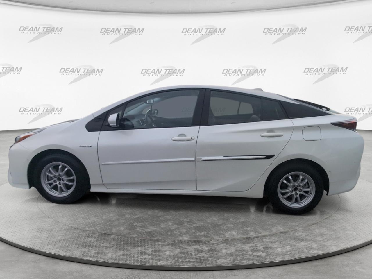 Toyota Prius Four 2017