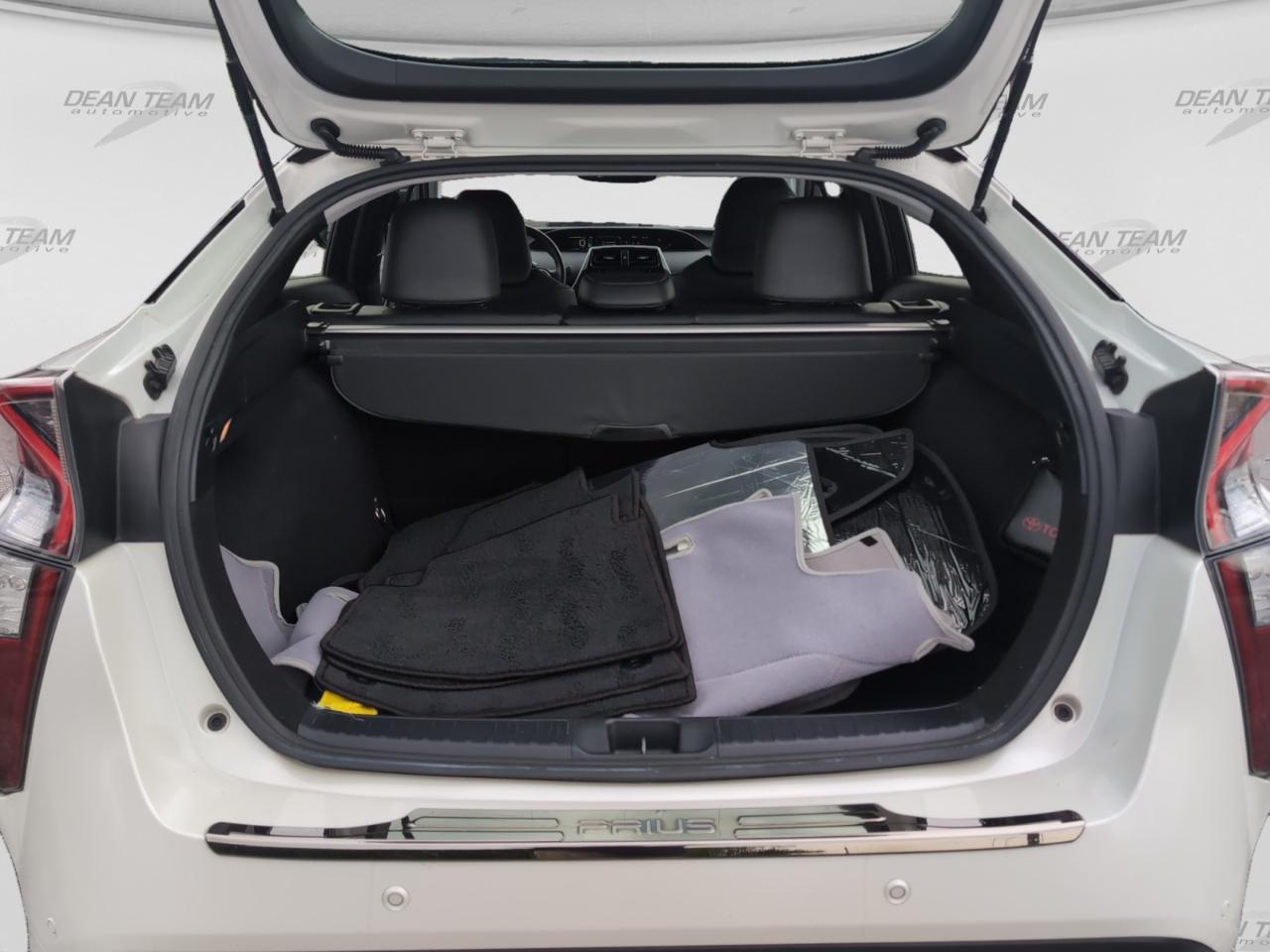 Toyota Prius Four 2017