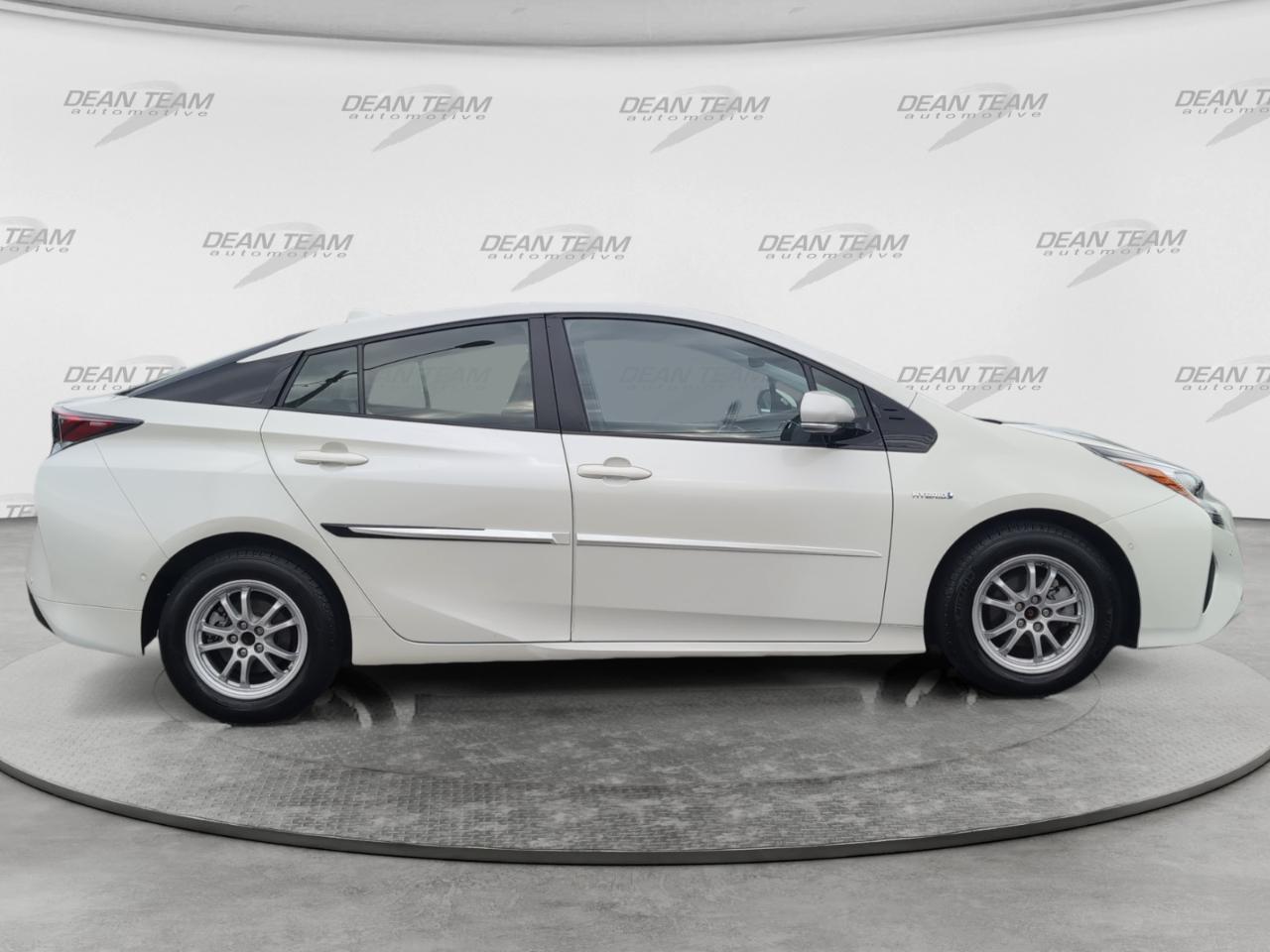 Toyota Prius Four 2017