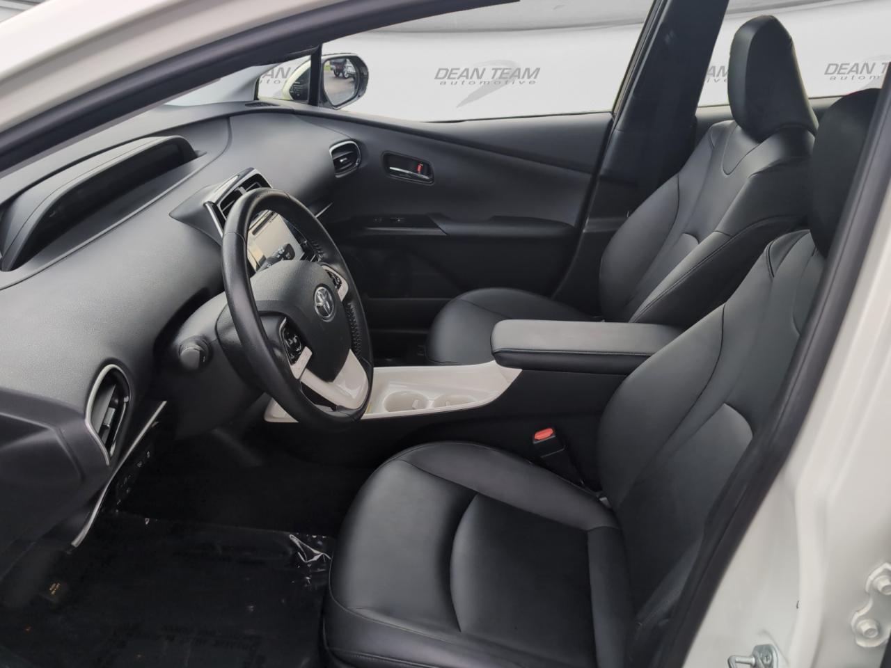 Toyota Prius Four 2017