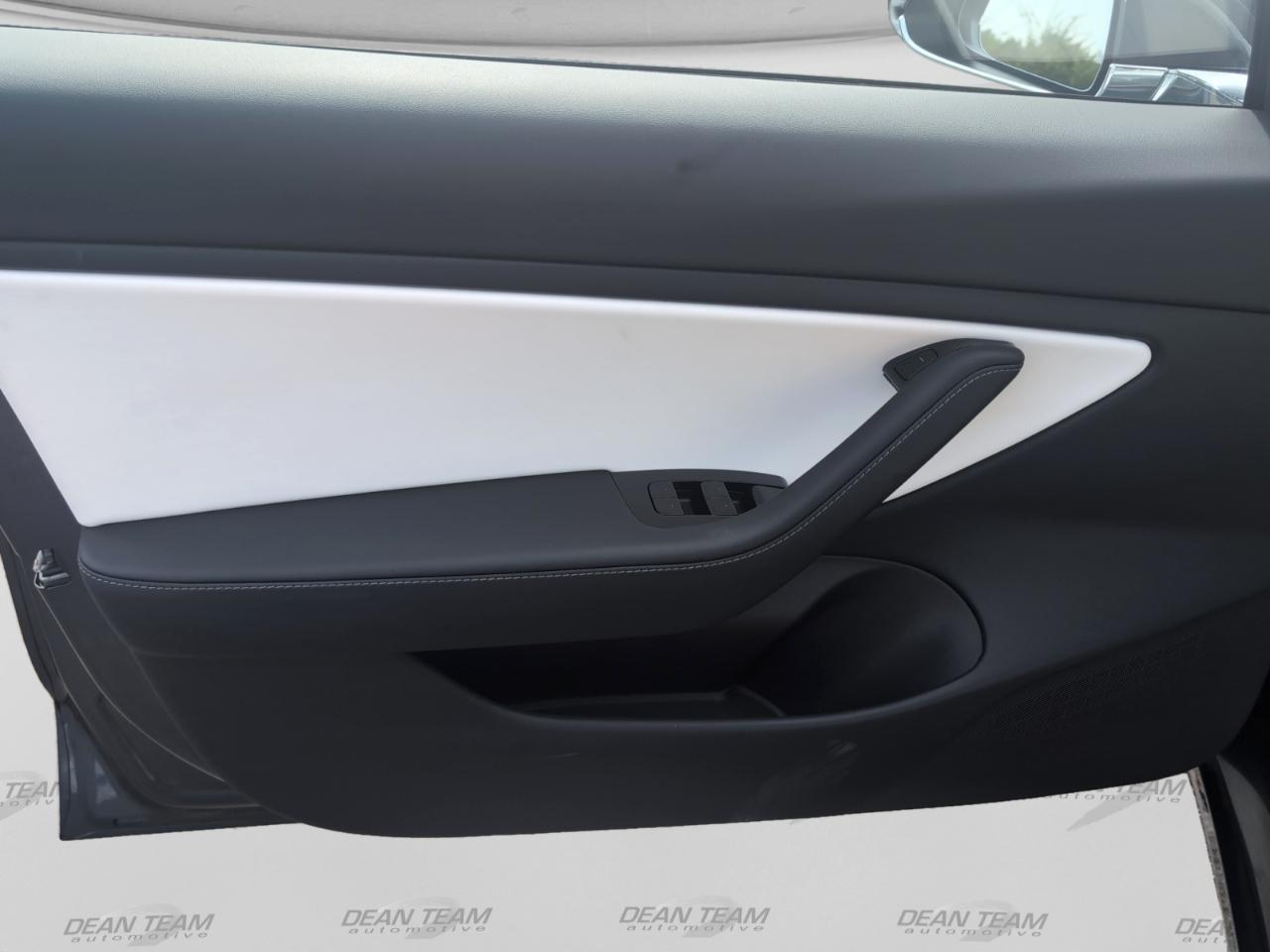 Tesla Model 3 Standard Range Plus RWD 2019