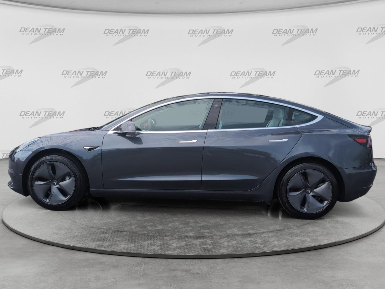 Tesla Model 3 Standard Range Plus RWD 2019