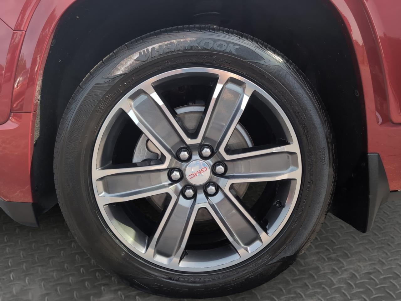 GMC Acadia AWD 4dr Denali 2019