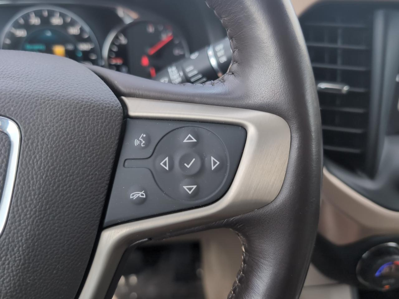 GMC Acadia AWD 4dr Denali 2019