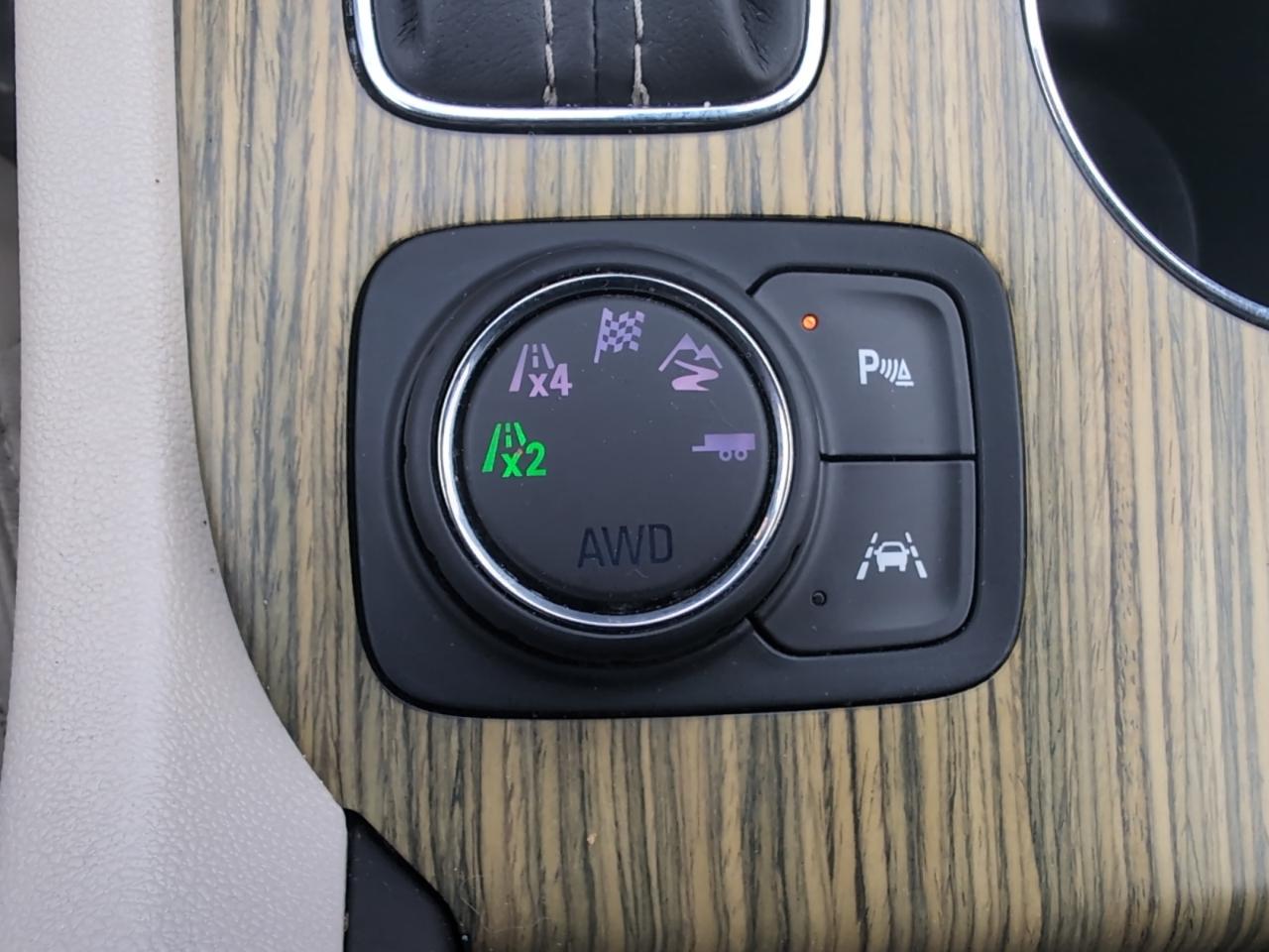GMC Acadia AWD 4dr Denali 2019