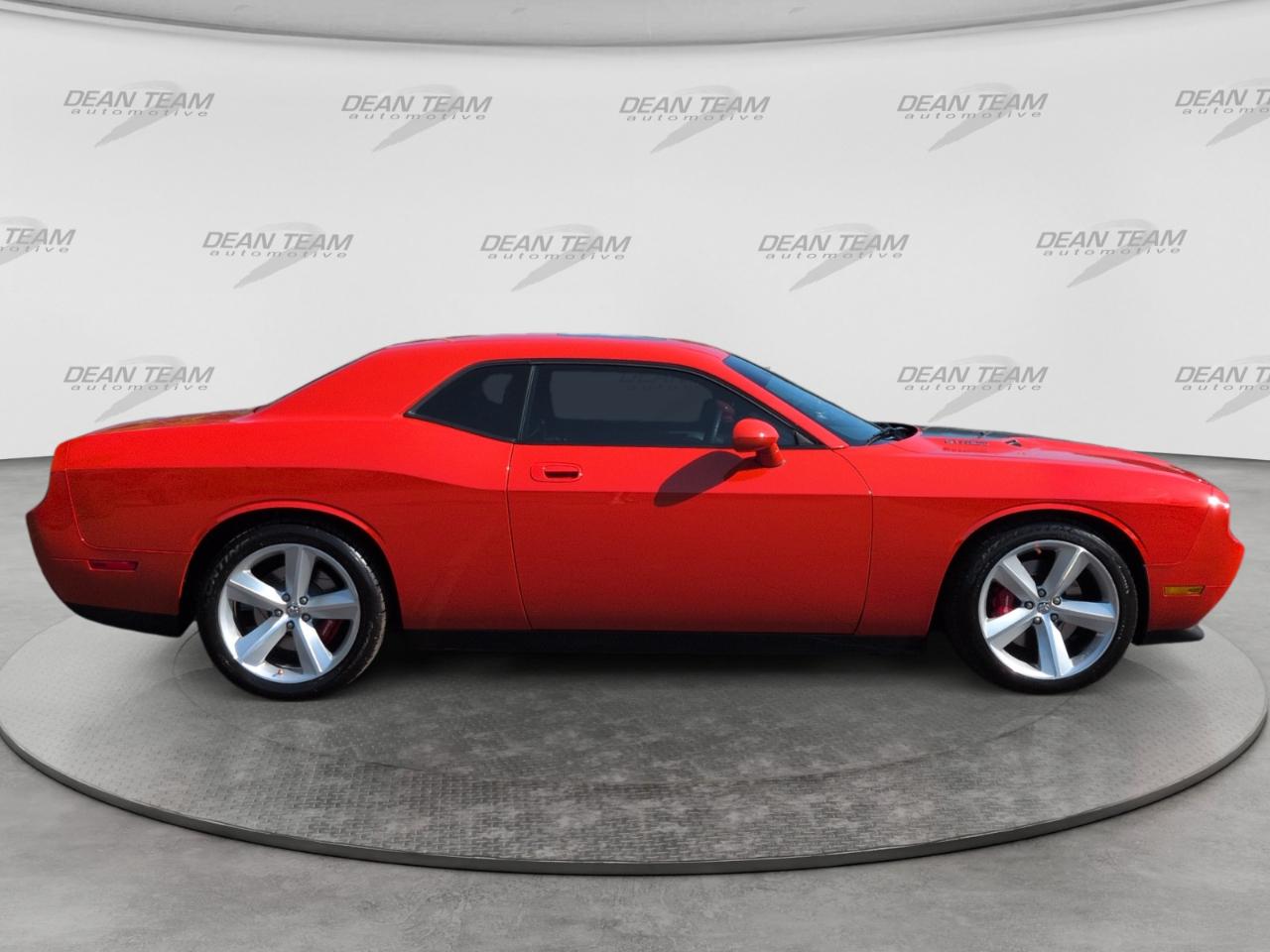 Dodge Challenger 2dr Cpe SRT8 2010