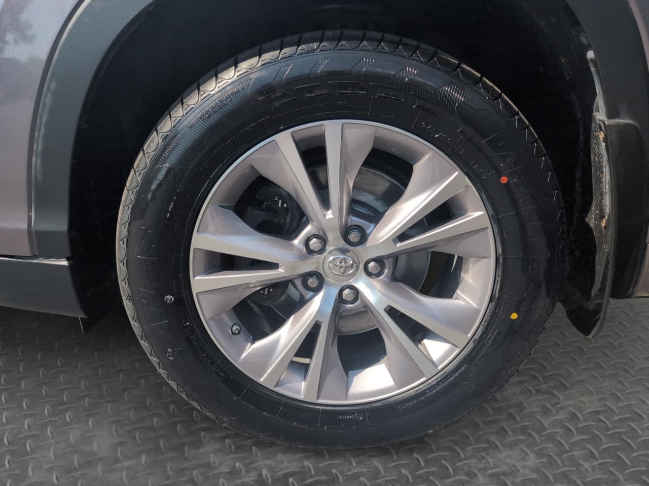 Toyota Highlander  2015