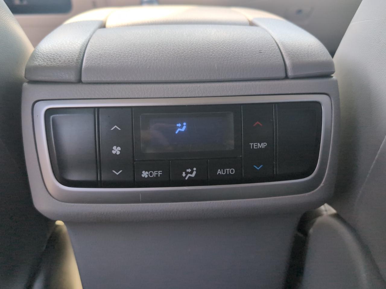 Toyota Highlander  2015