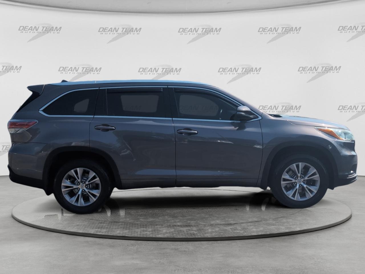 Toyota Highlander  2015