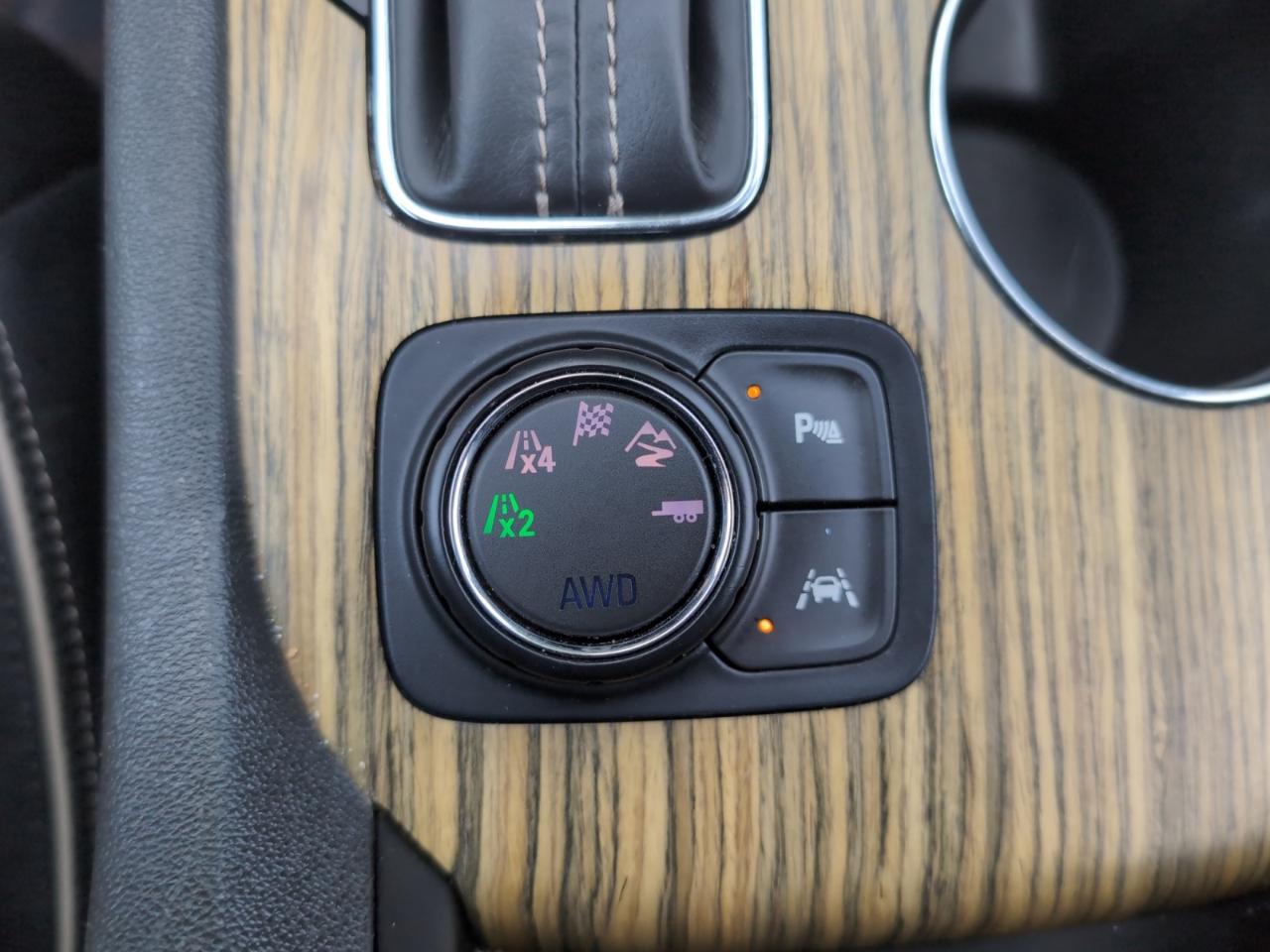 GMC Acadia AWD 4dr Denali 2019