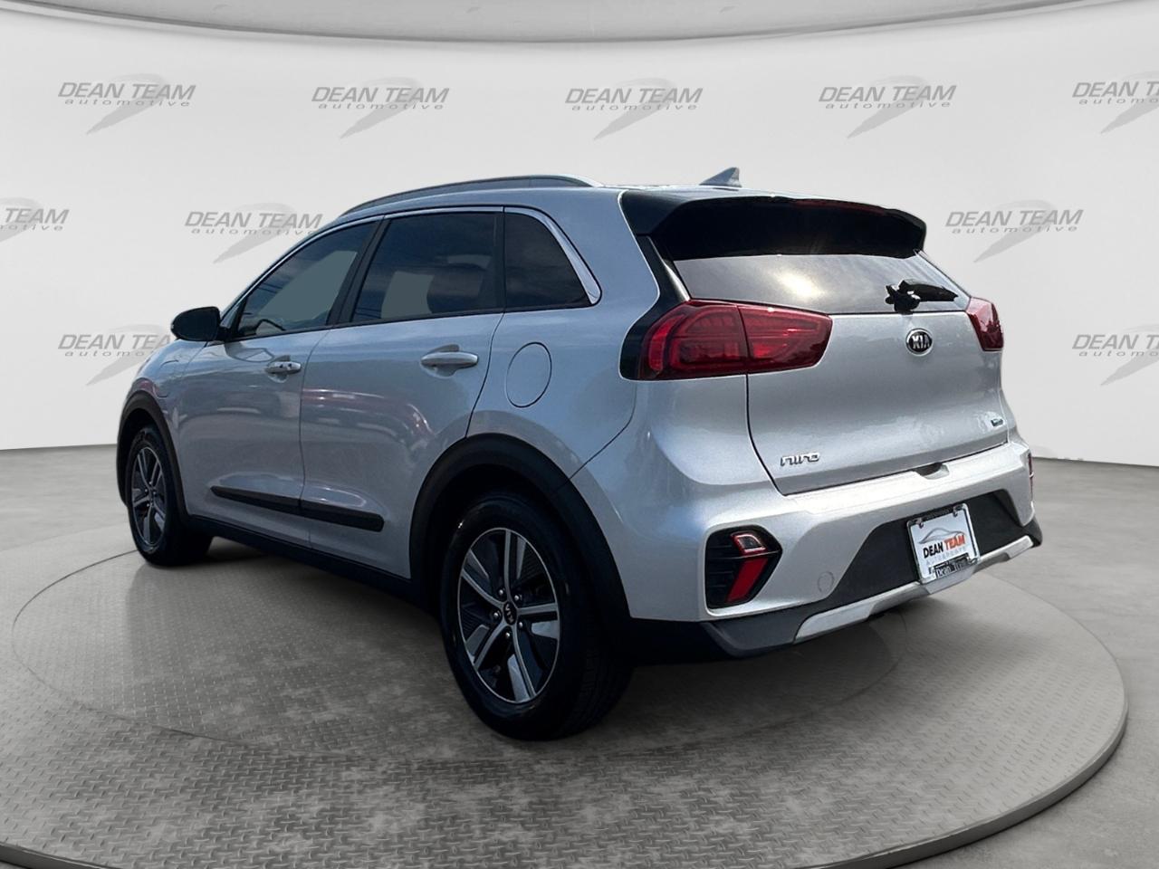 Kia Niro Plug-In Hybrid EX FWD 2021