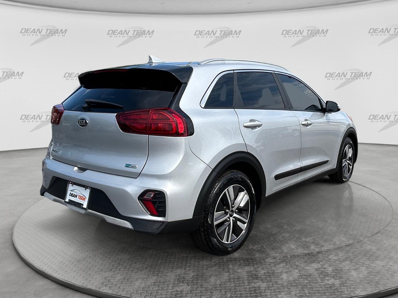 Kia Niro Plug-In Hybrid EX FWD 2021