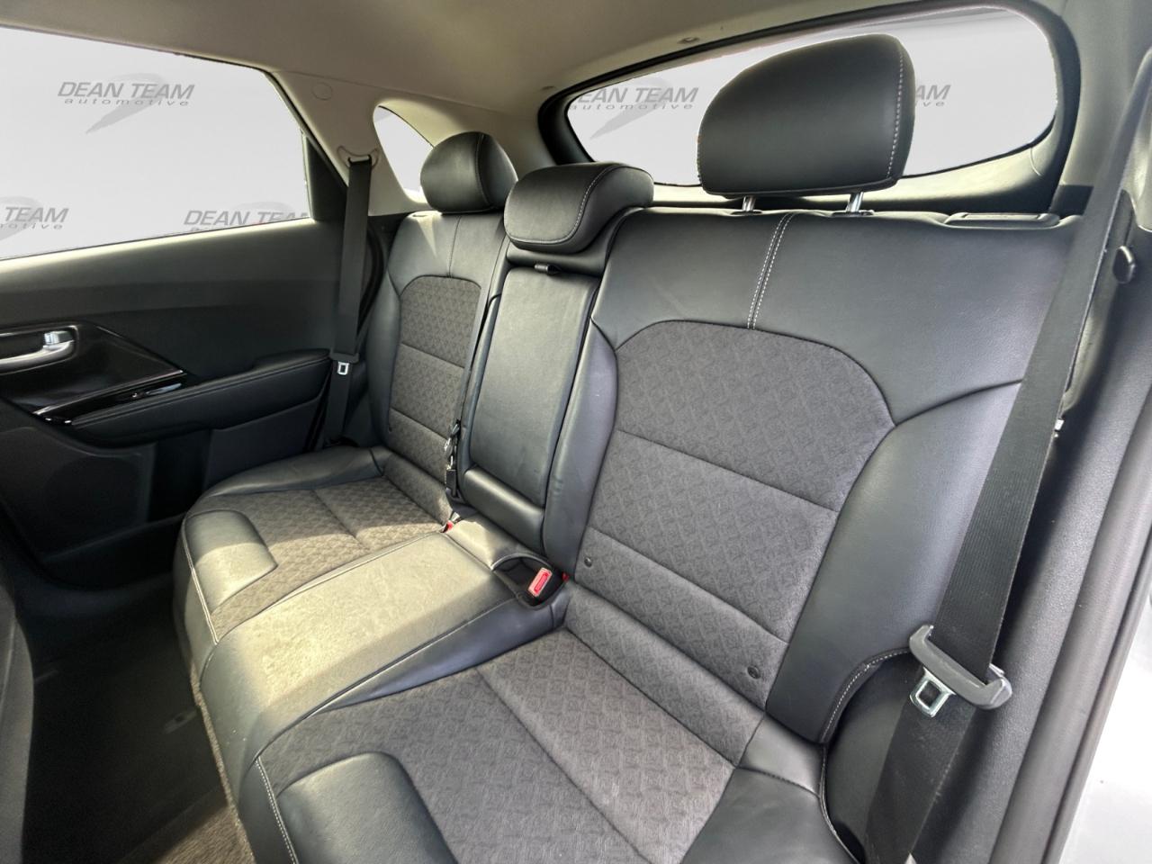 Kia Niro Plug-In Hybrid EX FWD 2021