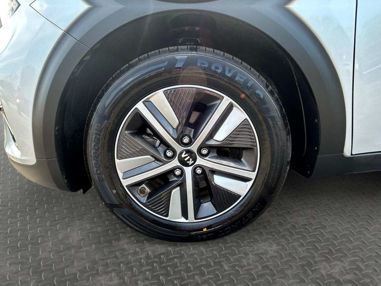 Kia Niro Plug-In Hybrid EX FWD 2021