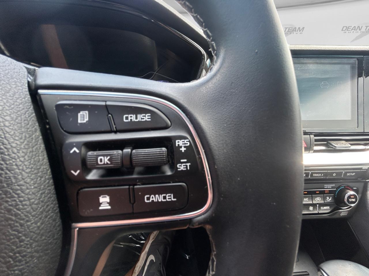 Kia Niro Plug-In Hybrid EX FWD 2021
