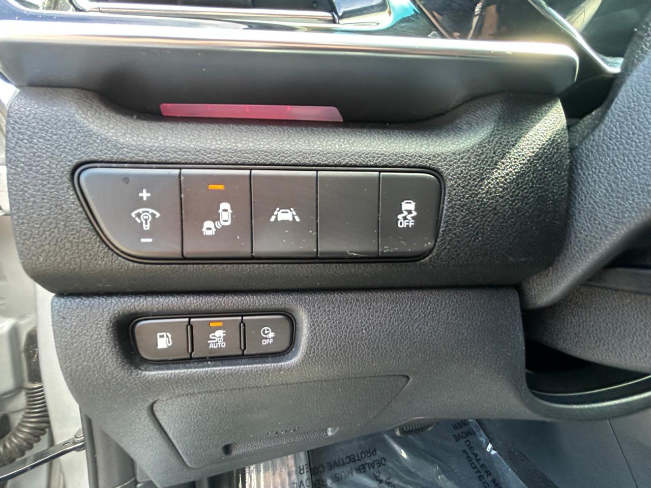 Kia Niro Plug-In Hybrid EX FWD 2021