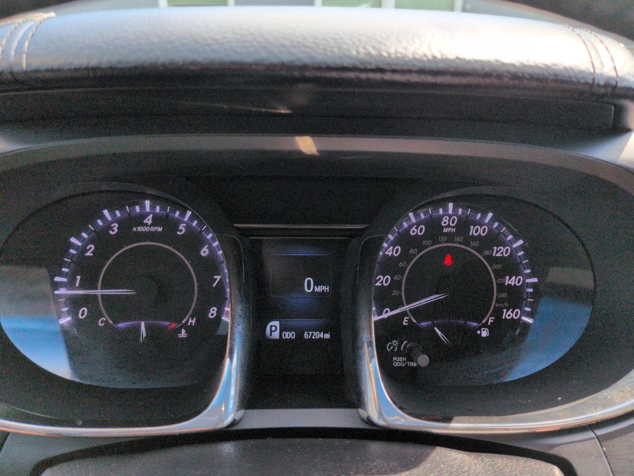 Toyota Avalon  2014