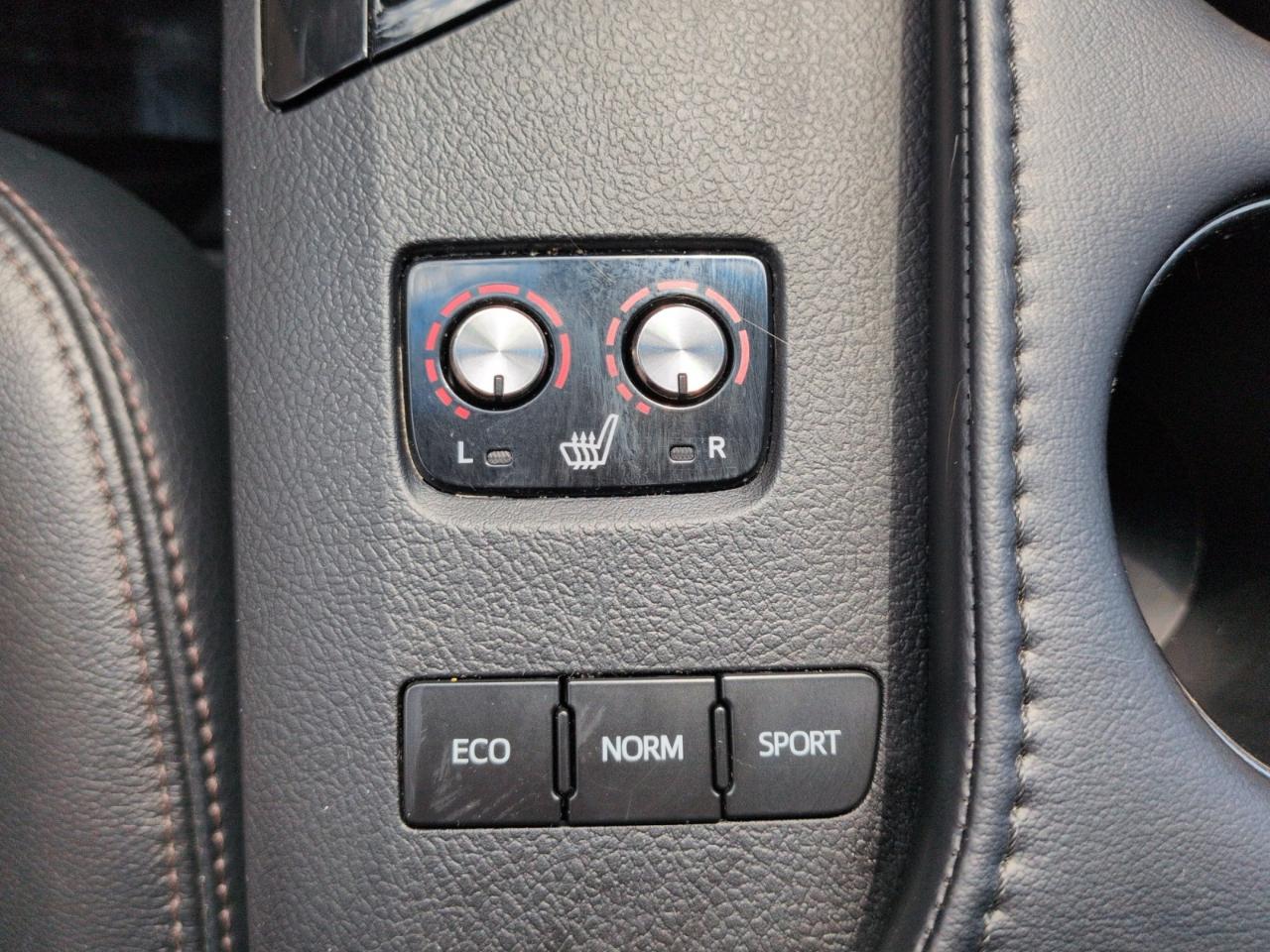 Toyota Avalon  2014