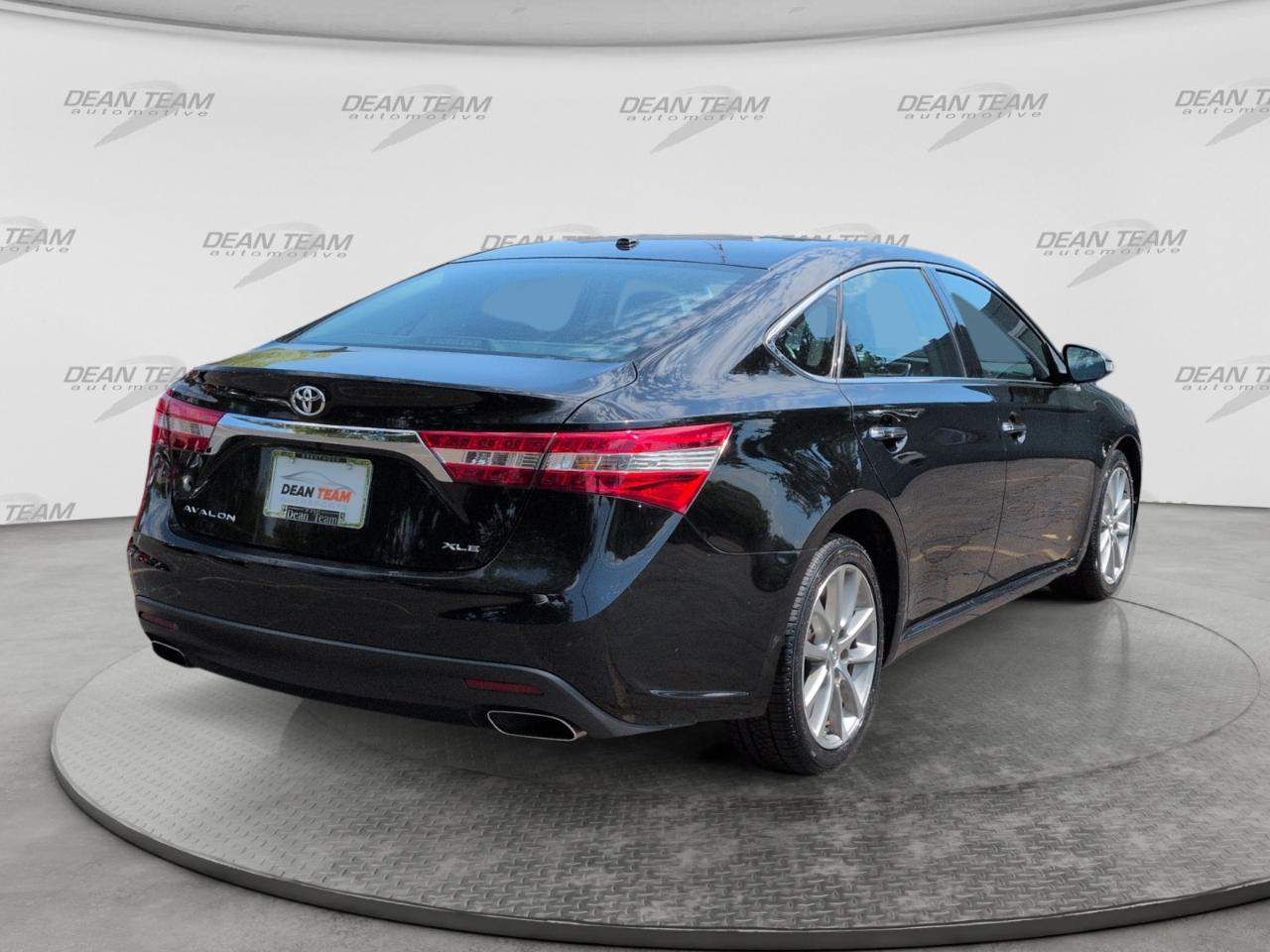 Toyota Avalon  2014