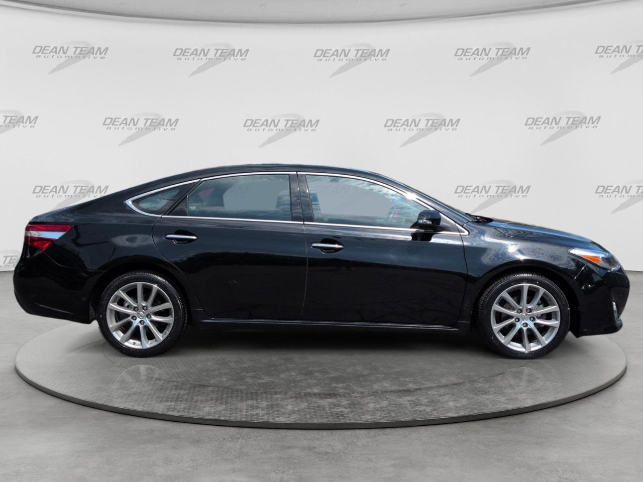 Toyota Avalon  2014