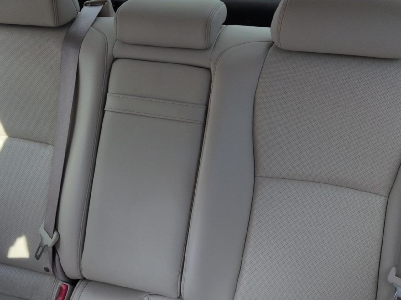 Acura RLX 4dr Sdn Tech Pkg 2016