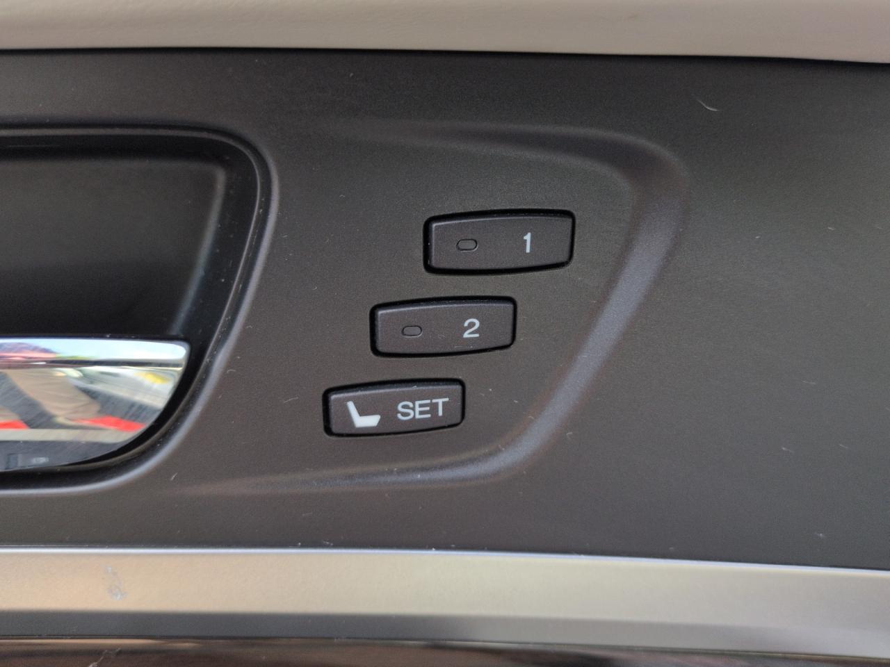 Acura RLX 4dr Sdn Tech Pkg 2016