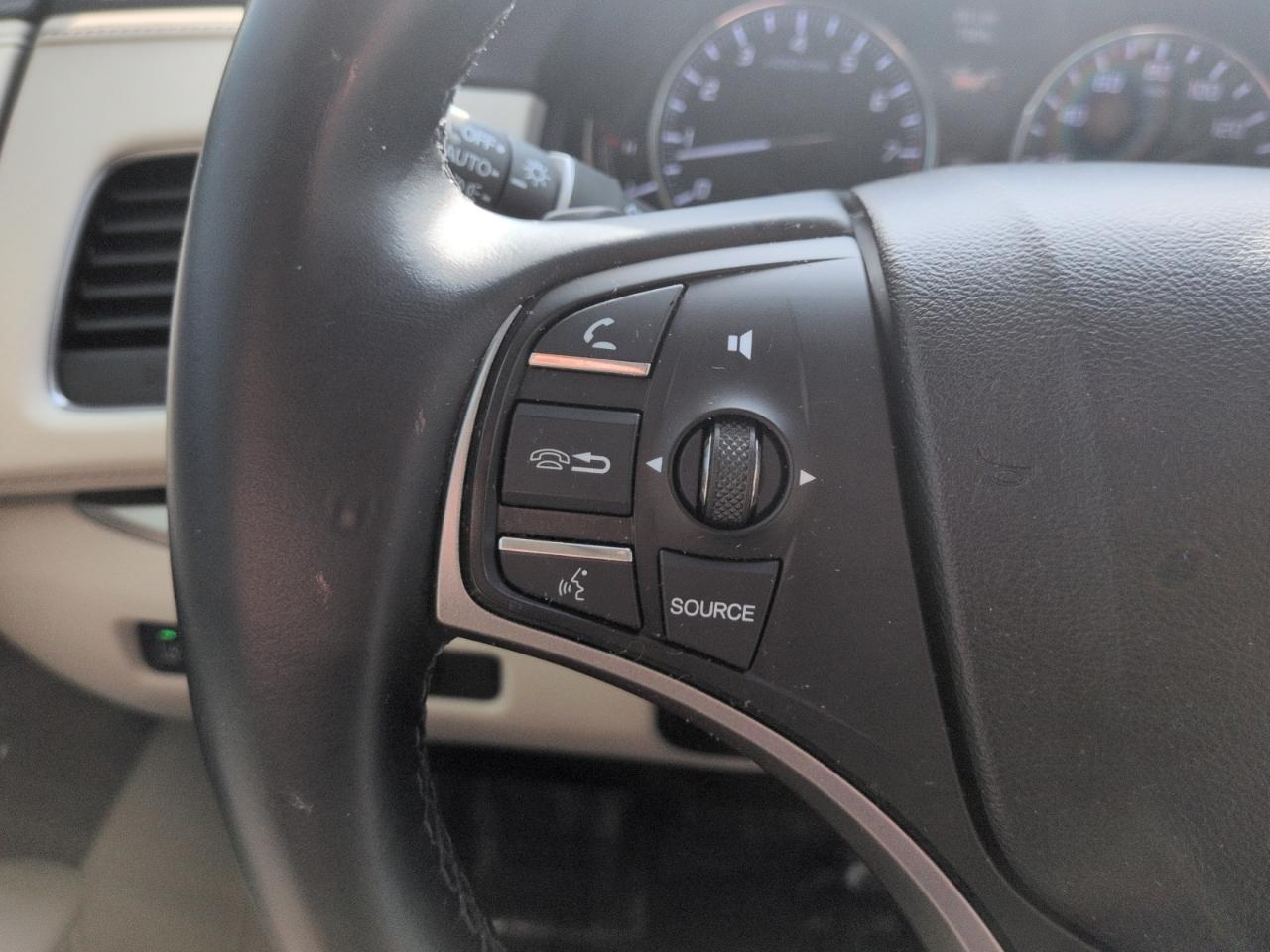 Acura RLX 4dr Sdn Tech Pkg 2016