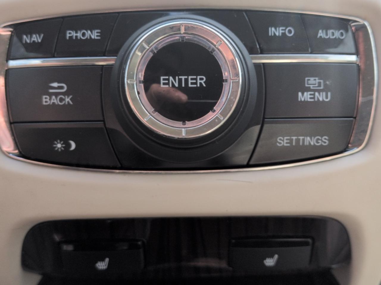 Acura RLX 4dr Sdn Tech Pkg 2016