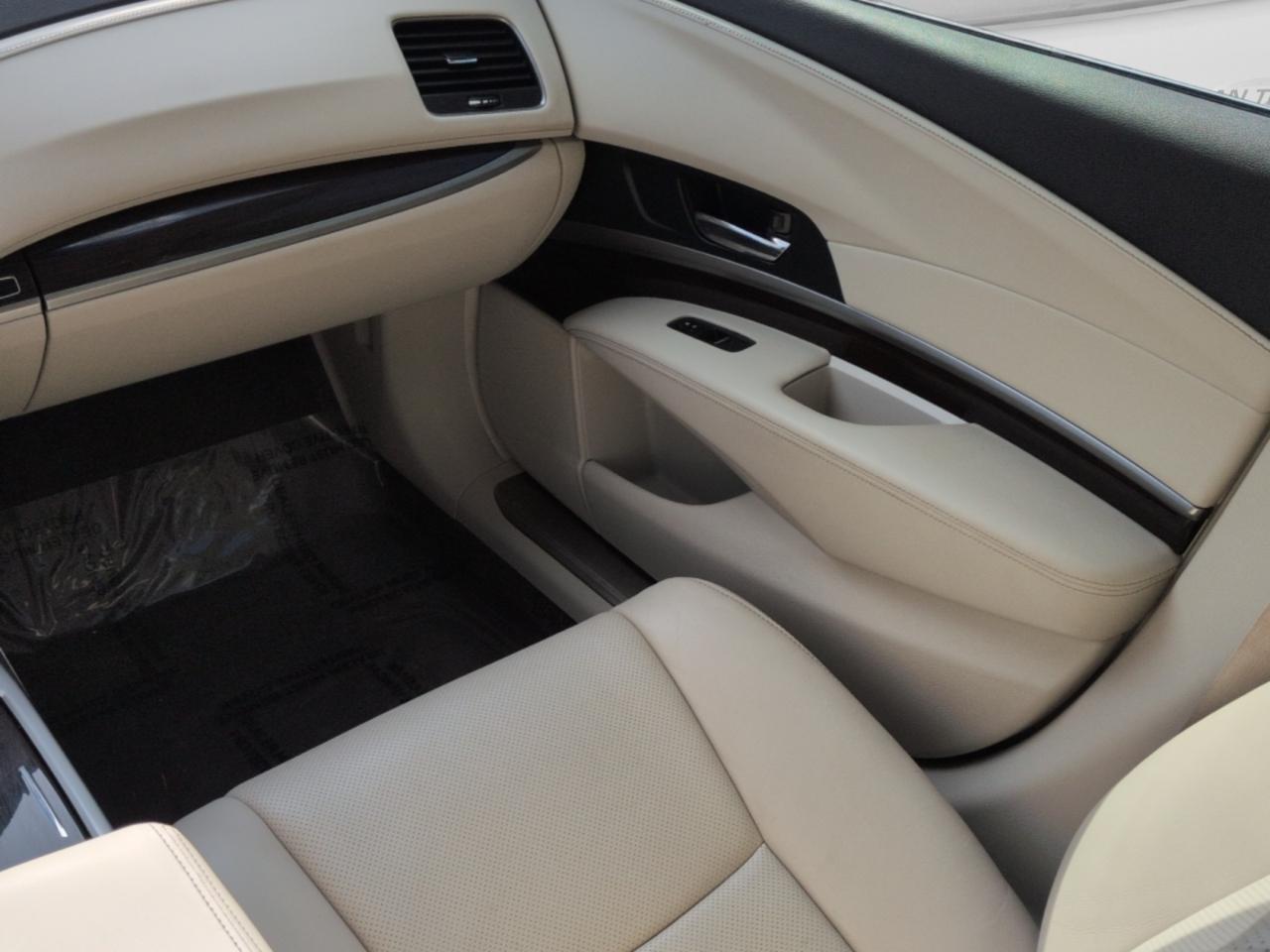 Acura RLX 4dr Sdn Tech Pkg 2016