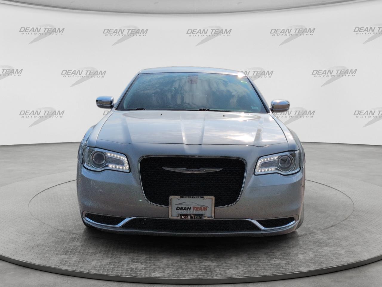 Chrysler 300 Touring RWD 2019