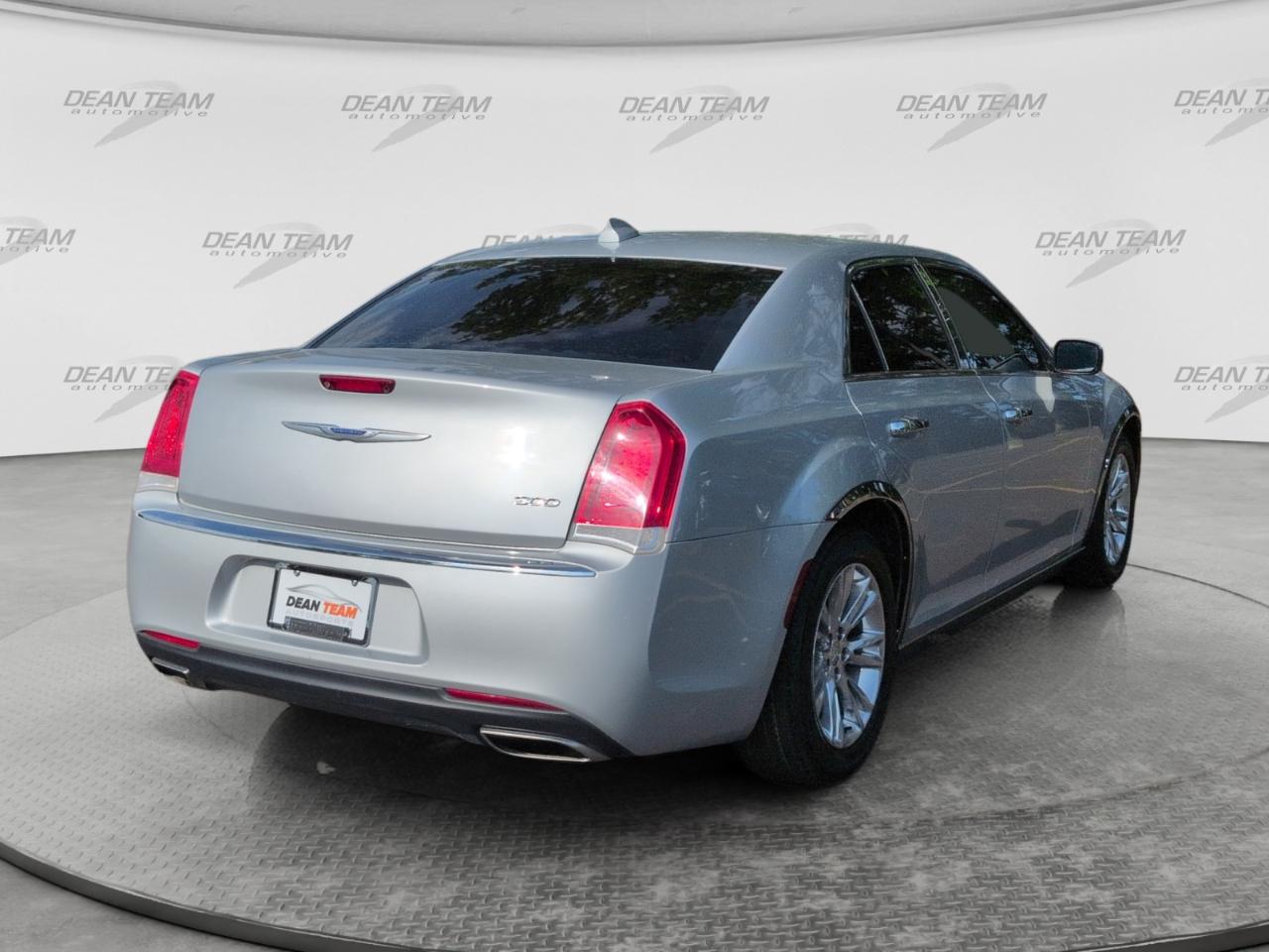 Chrysler 300 Touring RWD 2019