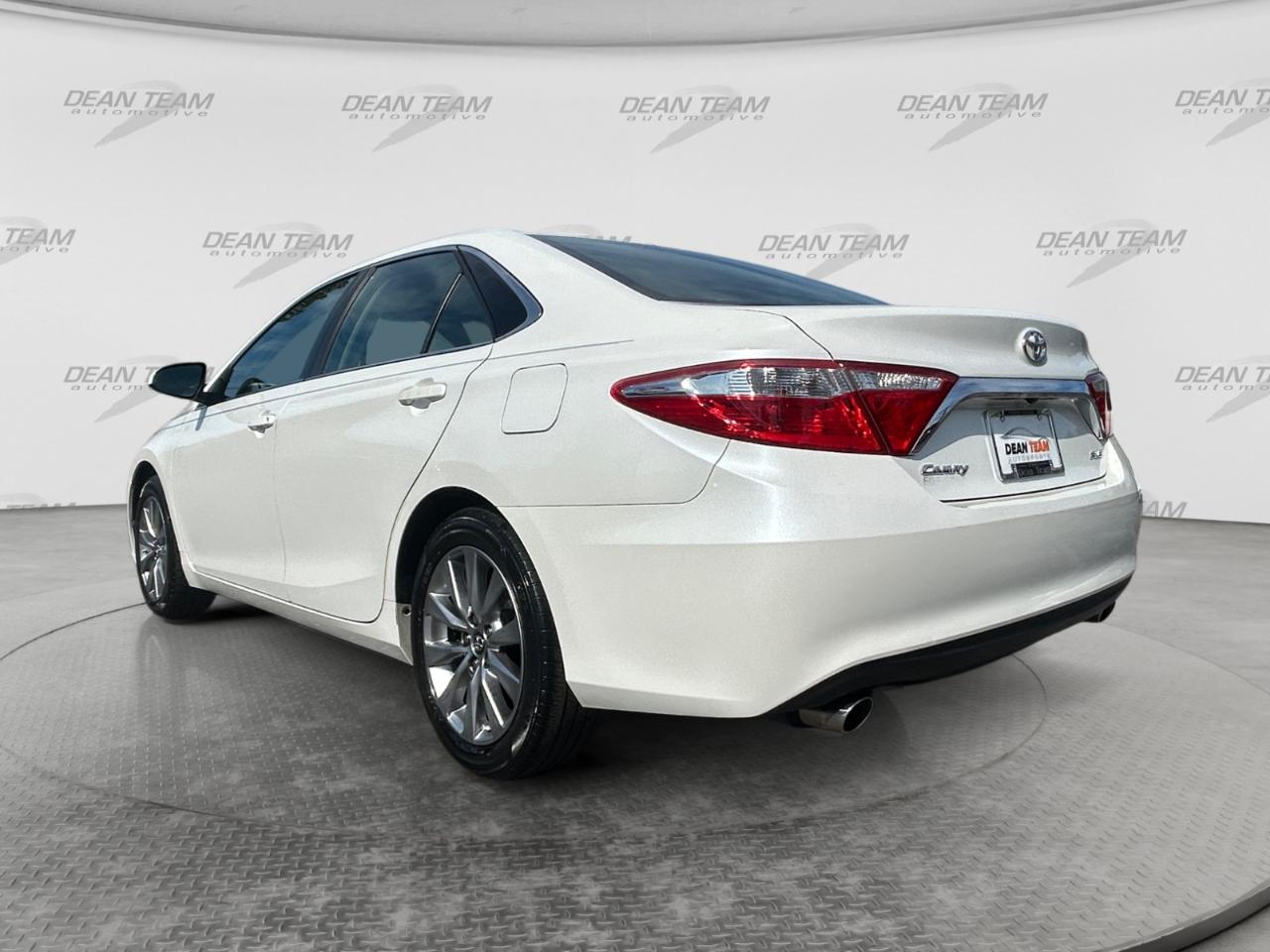 Toyota Camry  2017