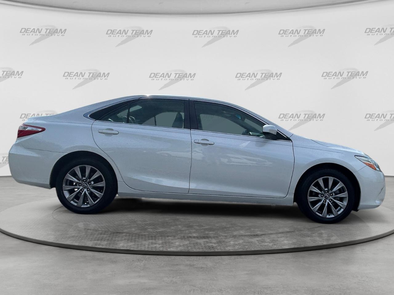 Toyota Camry  2017