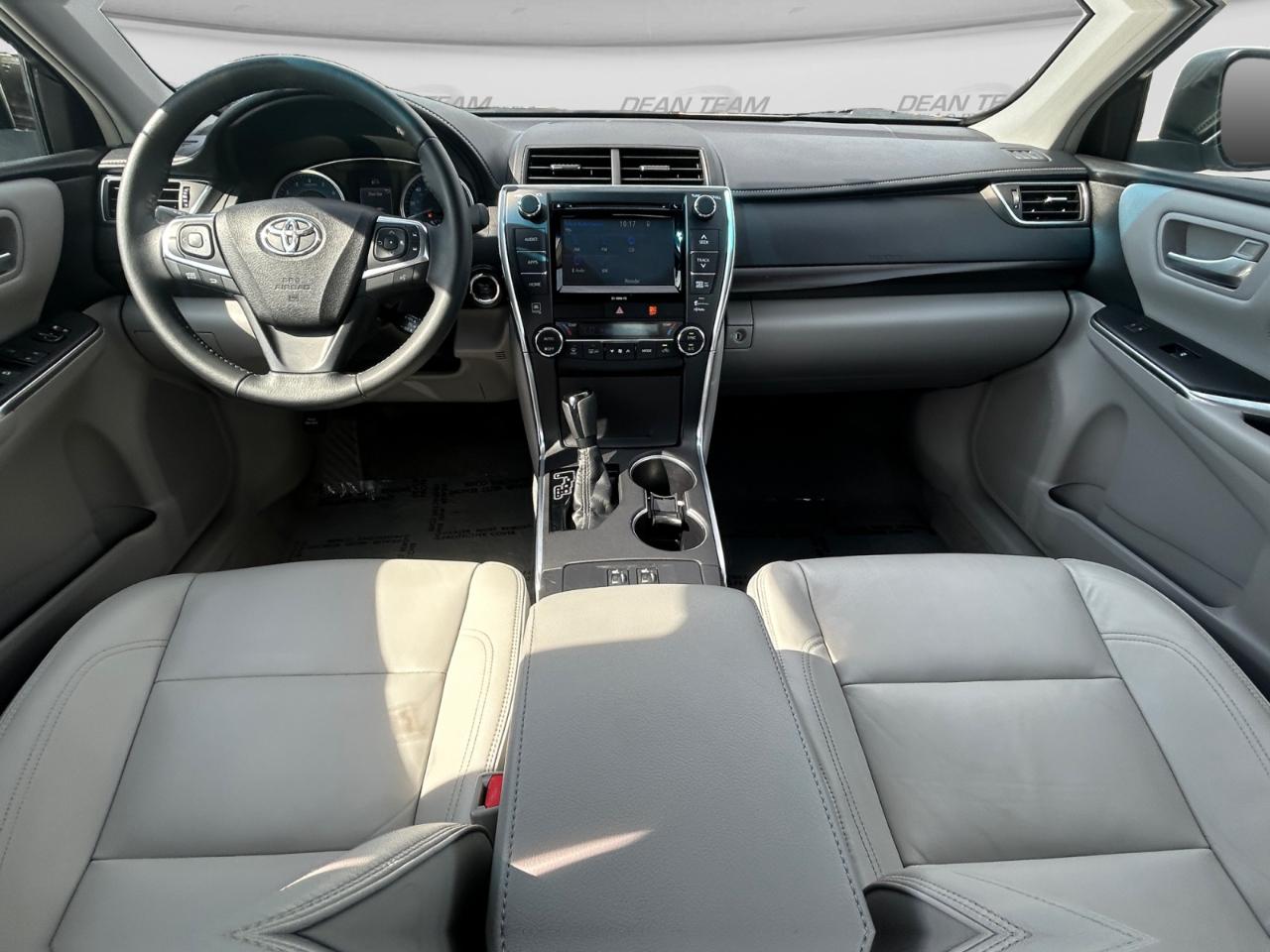 Toyota Camry  2017