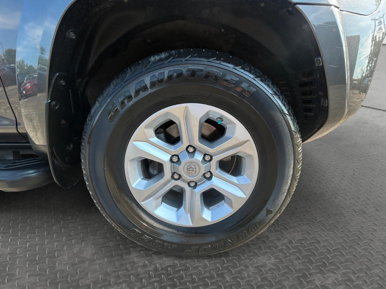 Toyota 4Runner SR5 Premium 4WD 2021