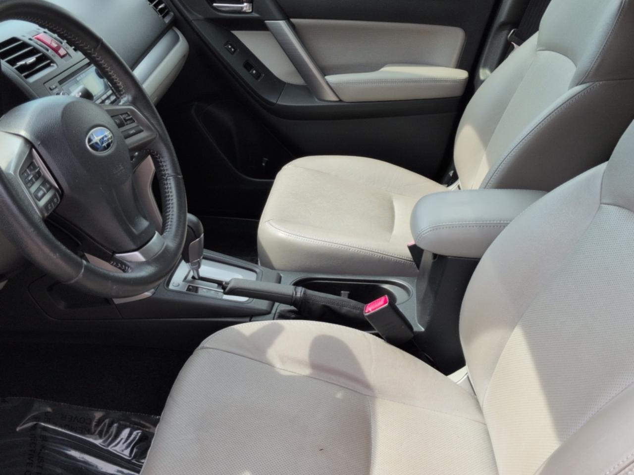 Subaru Forester 4dr CVT 2.5i Limited PZEV 2015