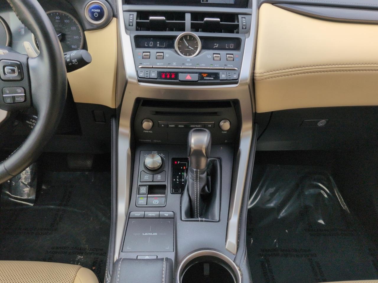 Lexus NX NX 300h AWD 2018